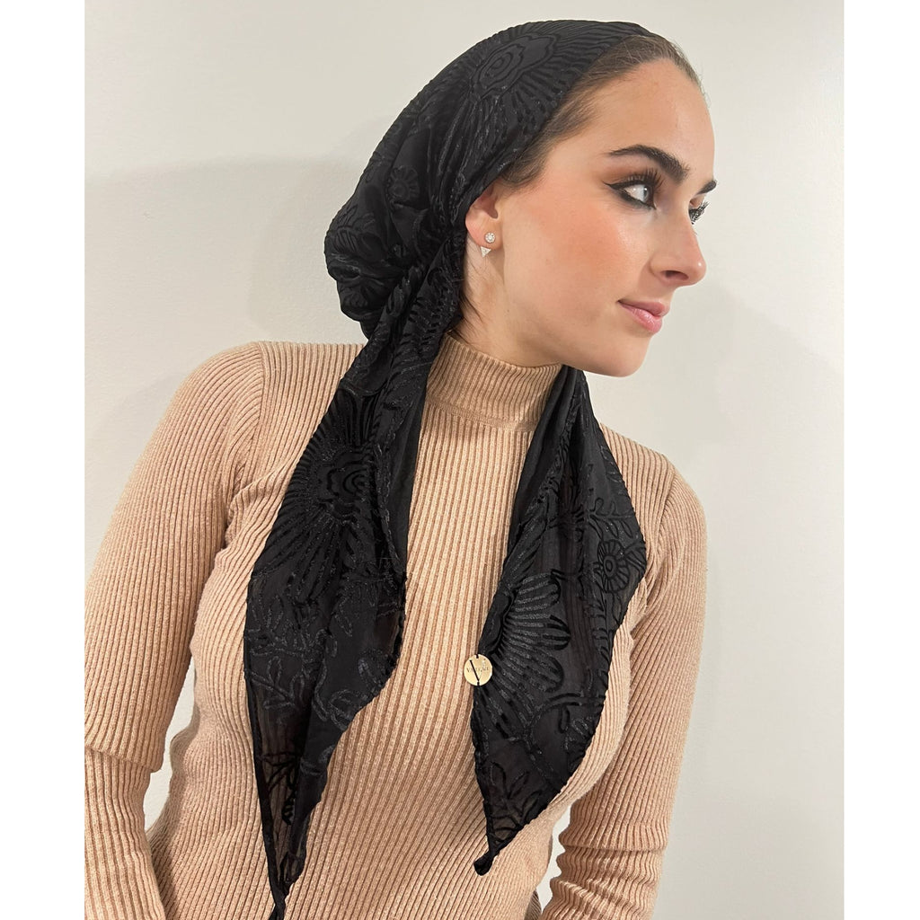 Lori Velvet Pretied Scarf by Valeri – The Mimi Boutique