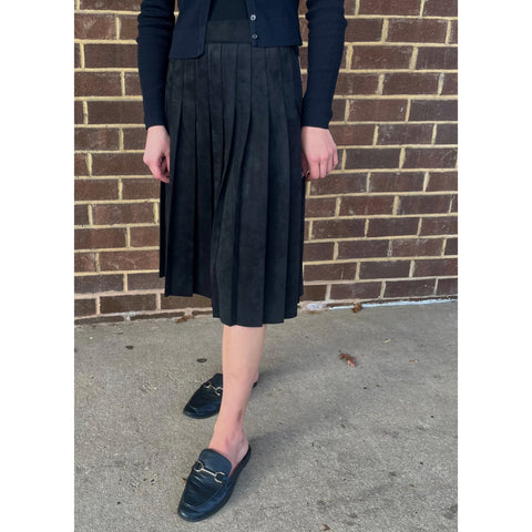 Suede Pleated Skirt 25"